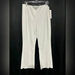 NWTs Lululemon Ribbed Softstreme Pants